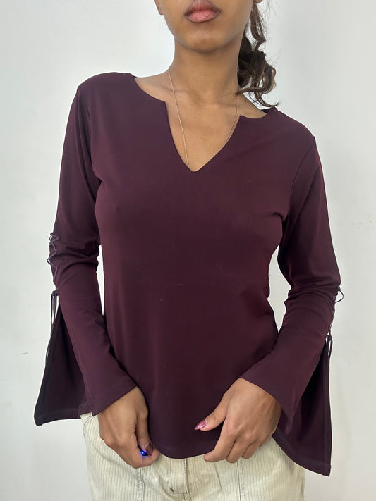 BEST PICKS | small burgundy long sleeve top