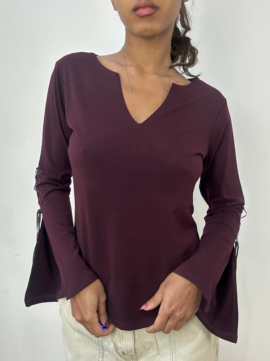 BEST PICKS | small burgundy long sleeve top