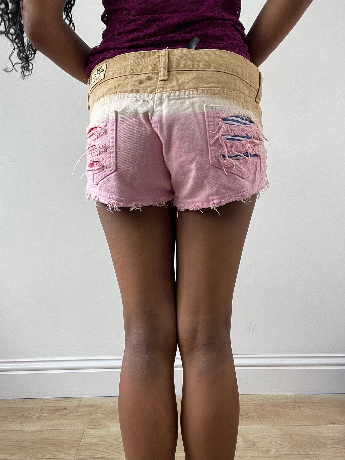 vintage edit: festival | medium pink and beige gradient wash denim mini shorts