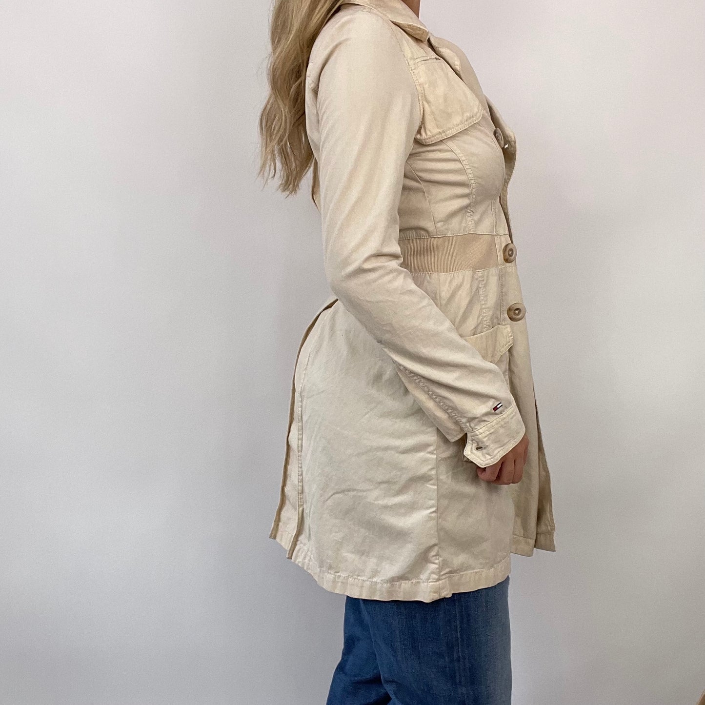 COASTAL GRANDMA DROP | small beige trench coat