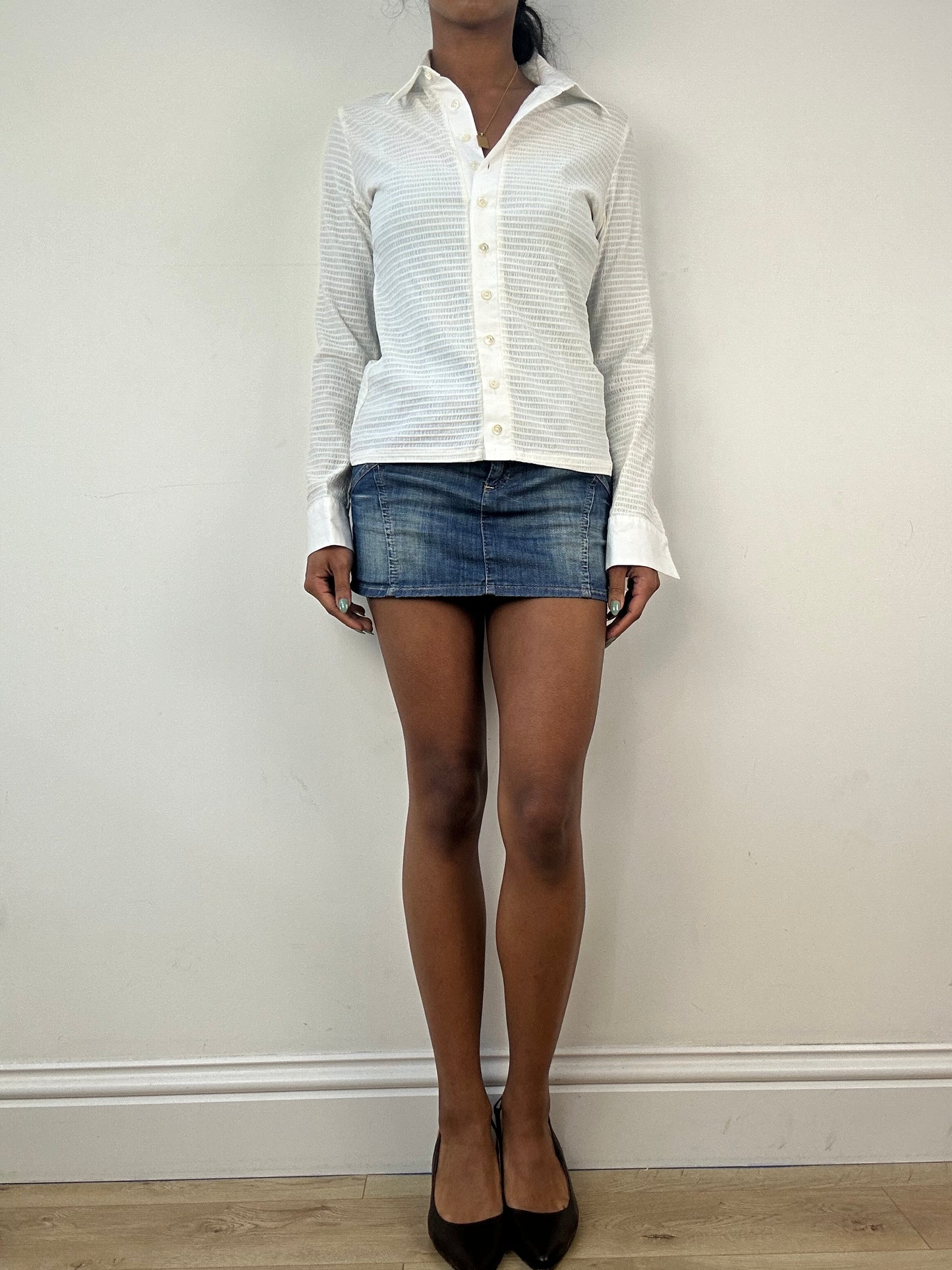 vintage edit: tops | medium white ruched button up shirt