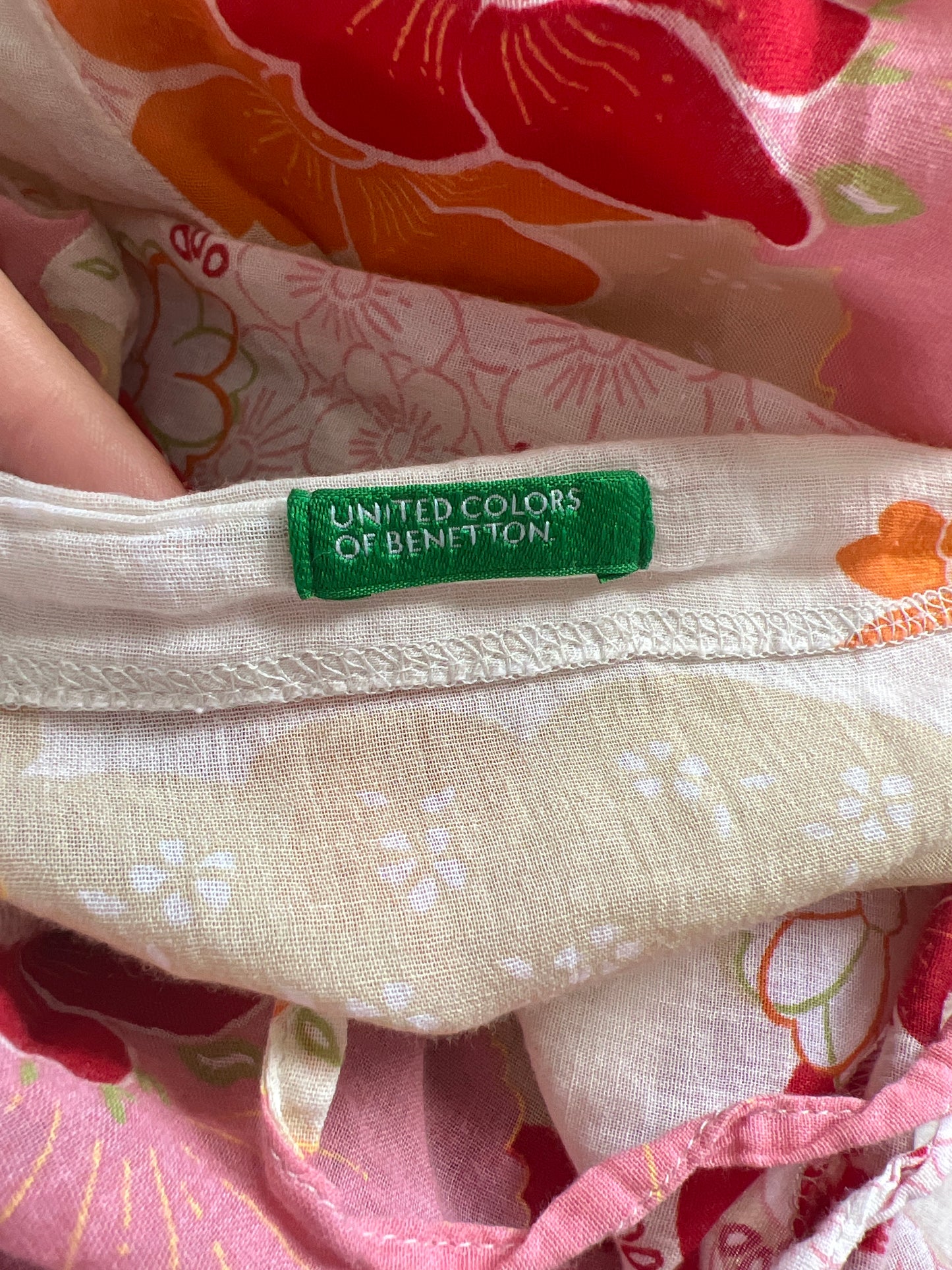 SATC drop | large white and red united colours of benetton sheer trousers