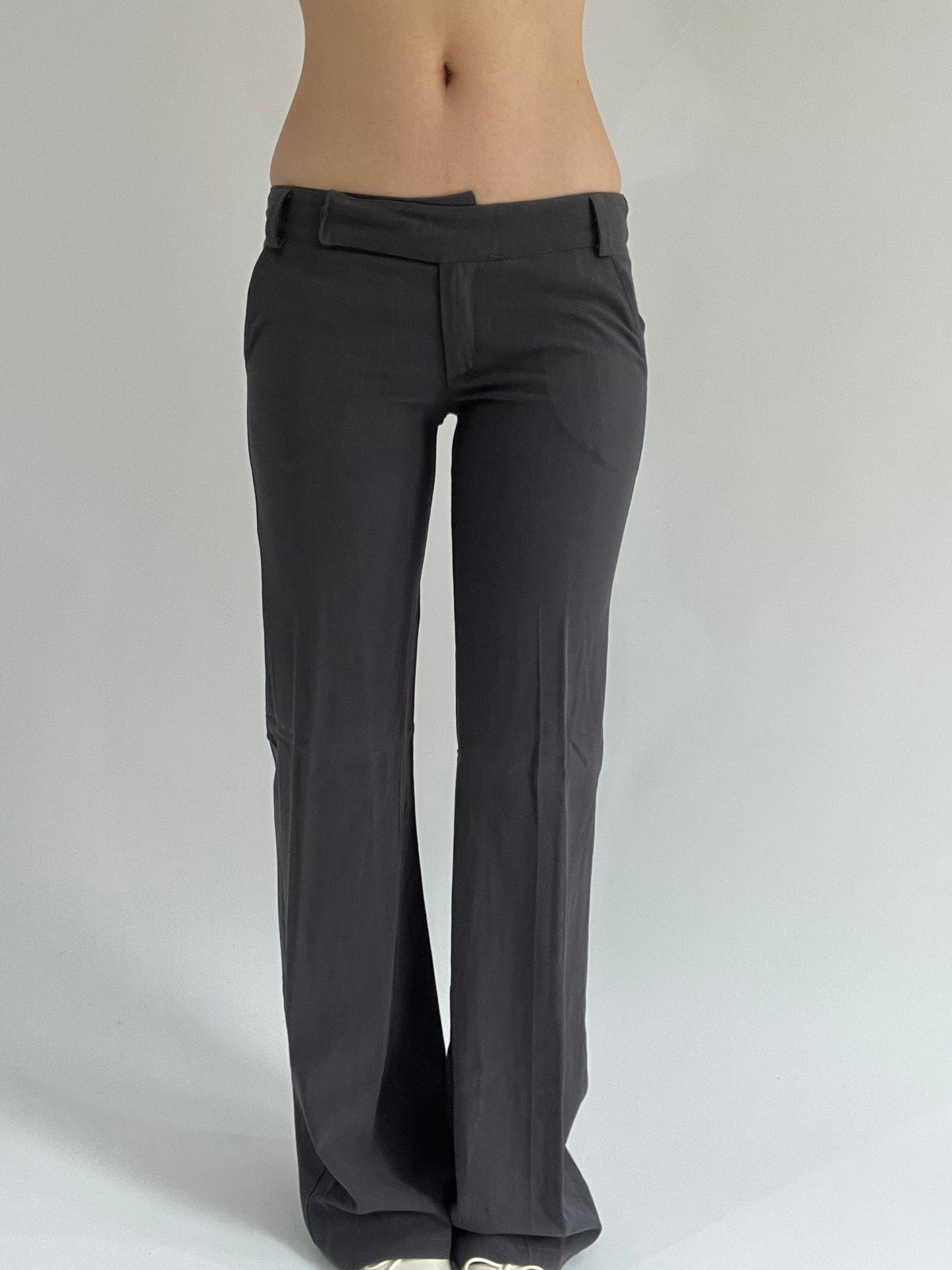 ‼️ | dark grey belt detail fitted trousers