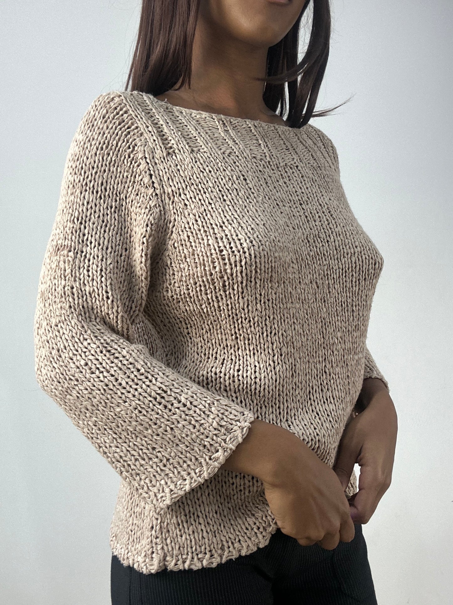 BEST PICKS | small beige knit long sleeve jumper