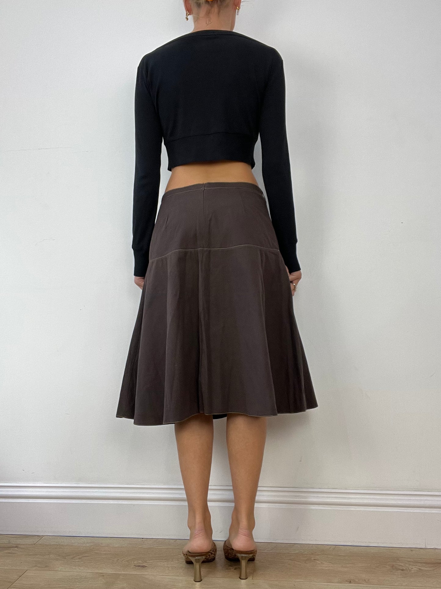 💻 LIBRARIAN CORE | small brown flowy midi skirt