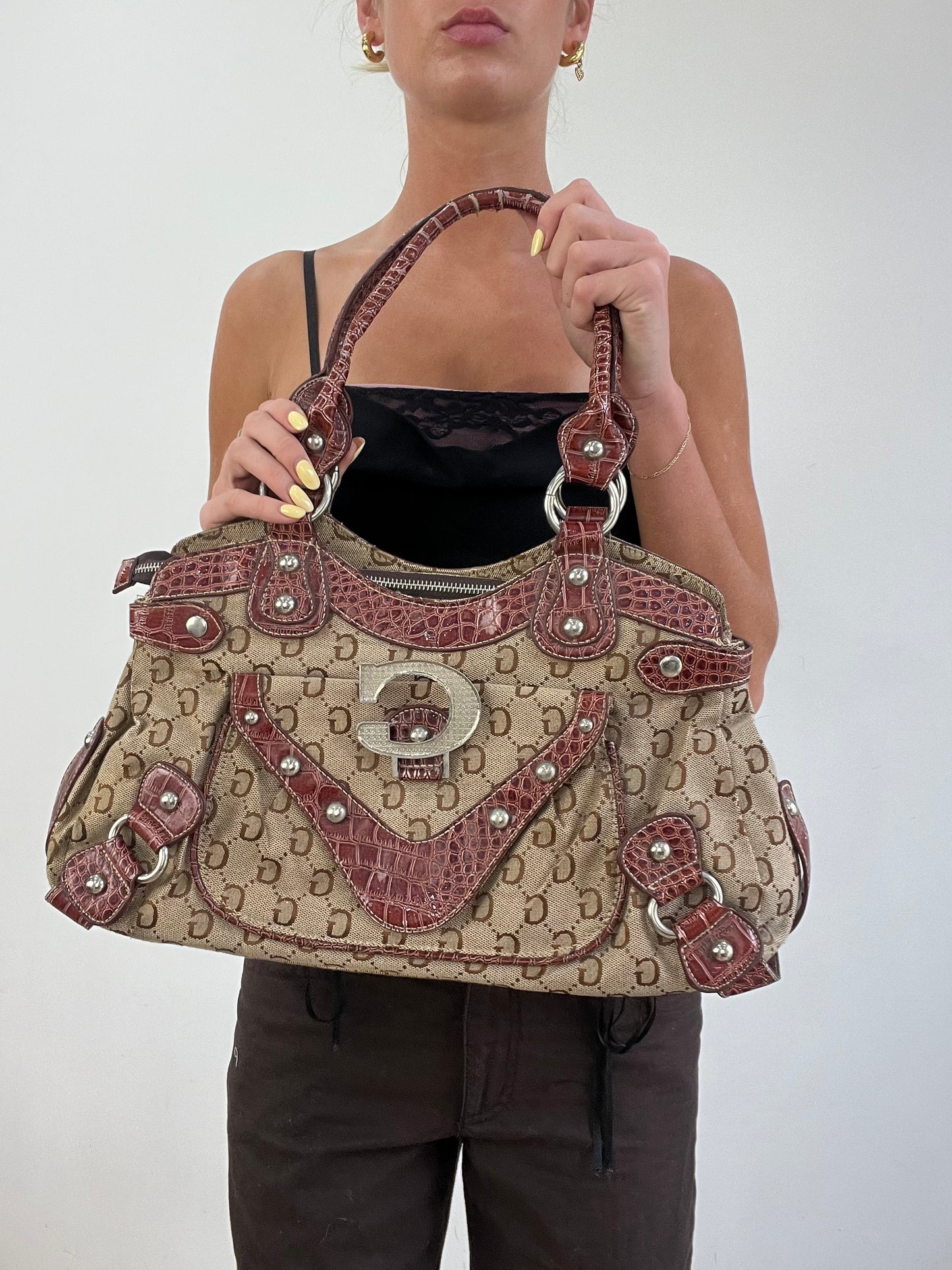 vintage edit eleven | red and beige guess style handbag
