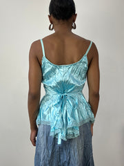 💚Vintage edit veintiséis | pequeño cami azul estilo satinado con detalle de encaje