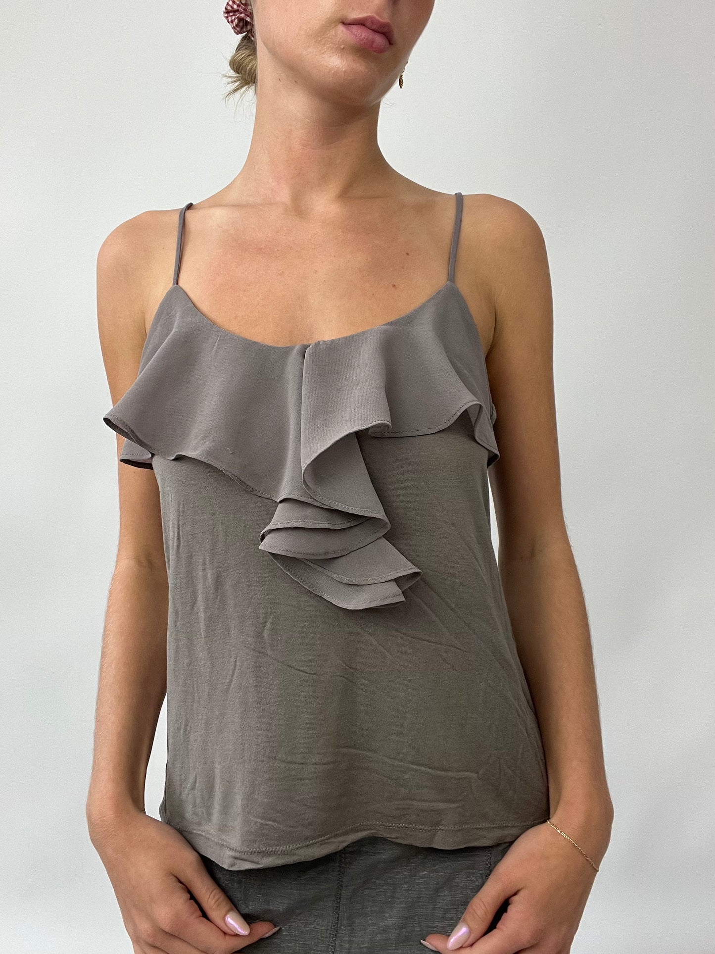 PUB GARDEN DROP | medium grey cami with ruffle detail