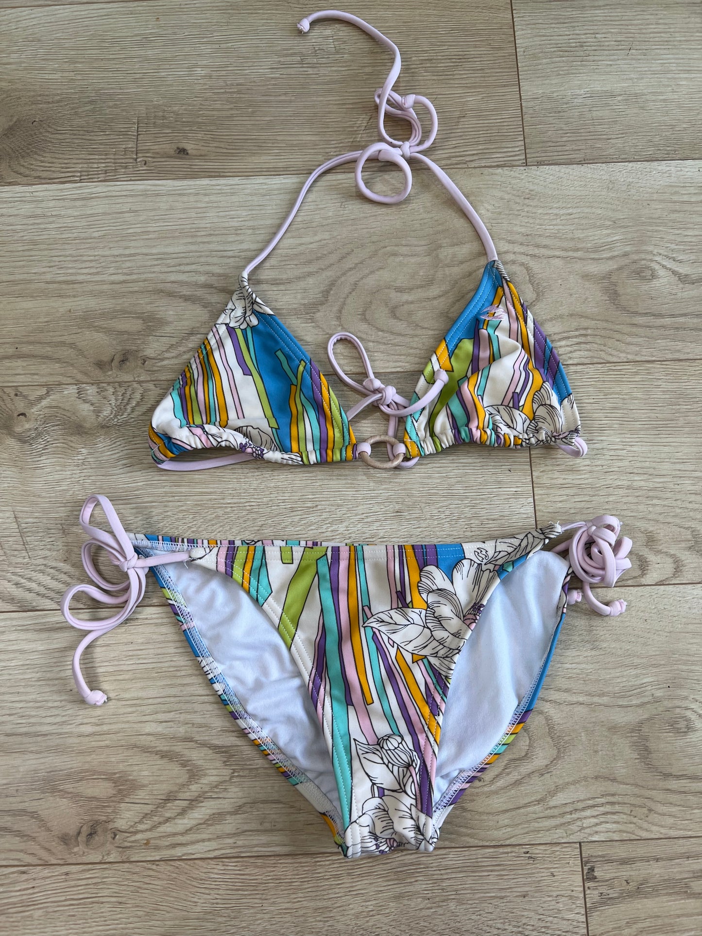 vintage edit seventeen | small multicoloured billabong stripy bikini set