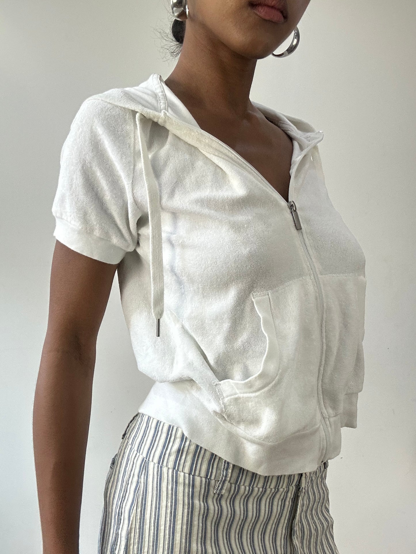 🧼vintage edit thirty-one | small white short sleeve hoodie