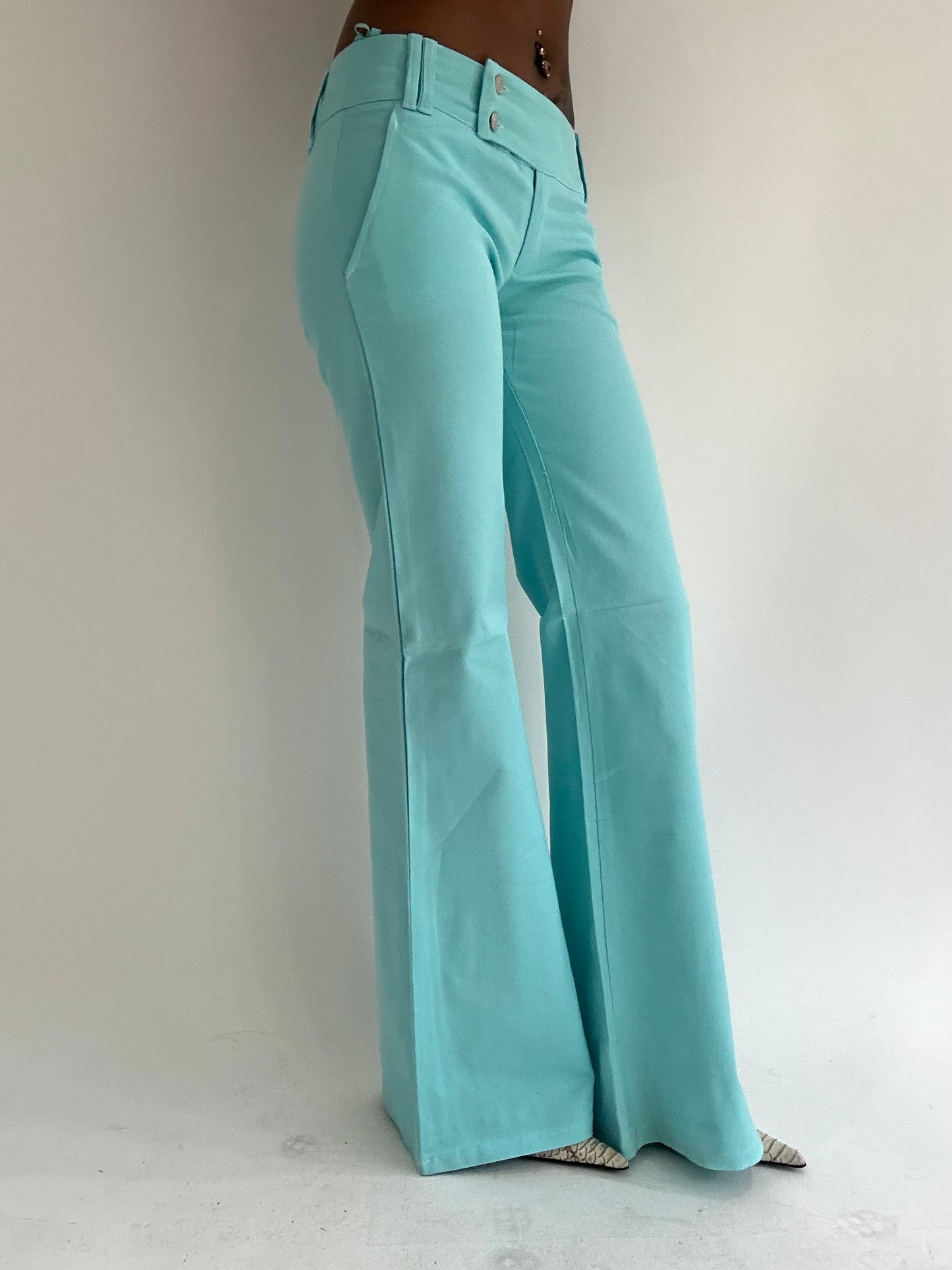 ‼️ | blue fitted trousers