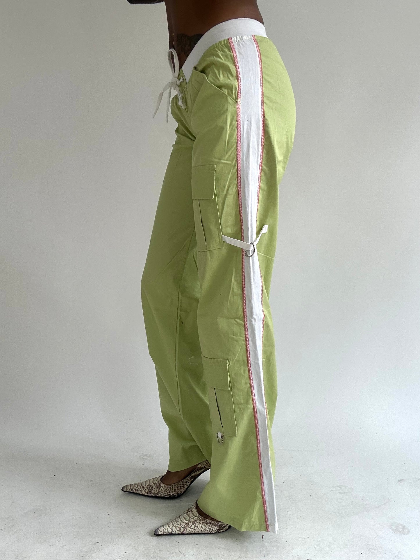 ‼️ | green and white athleisure style trousers