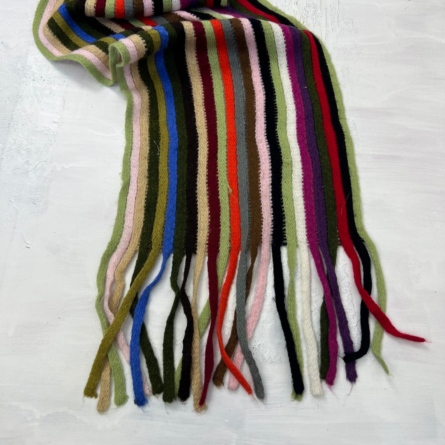 CARRIE BRADSHAW DROP | multicoloured stripey scarf