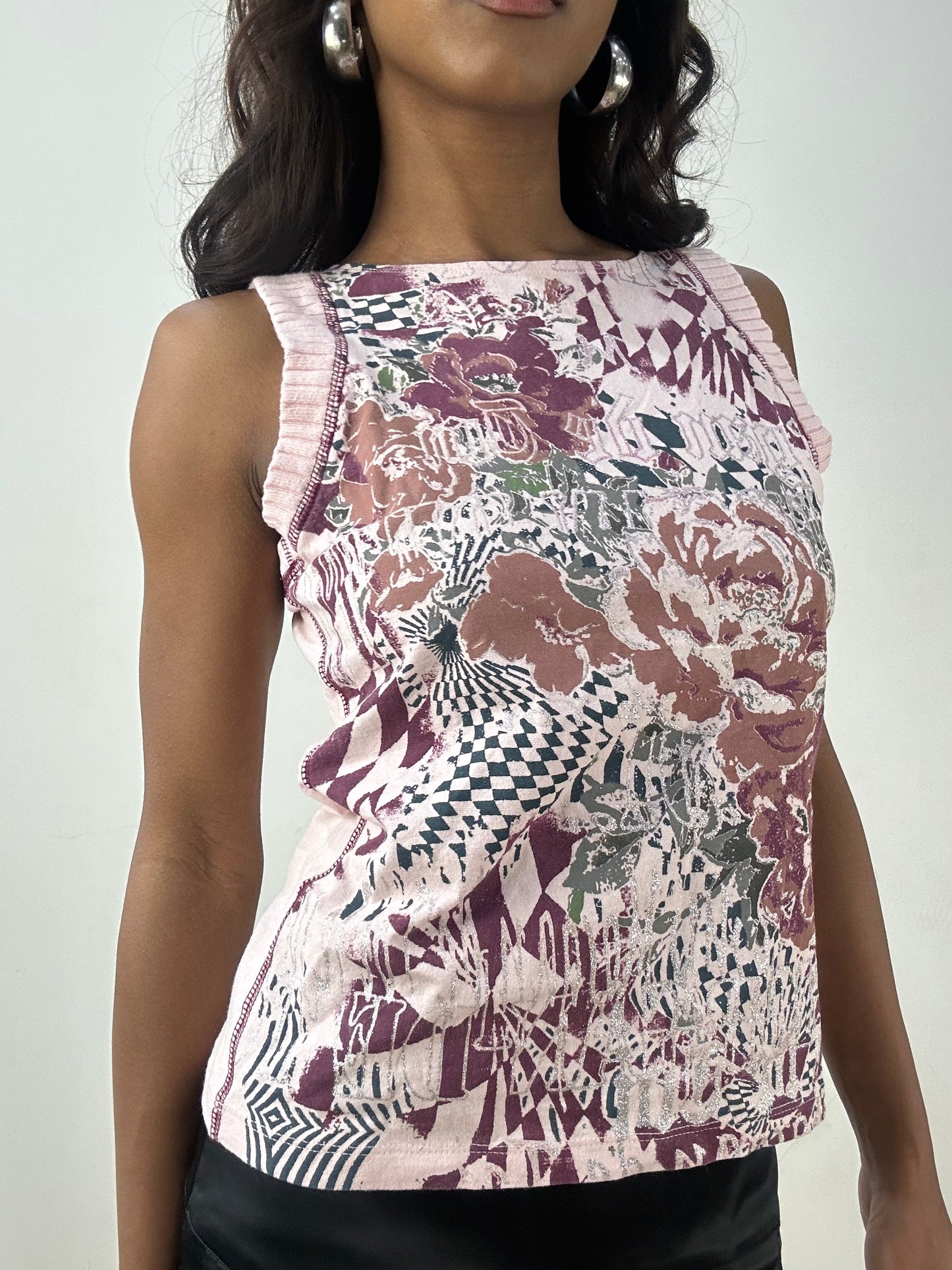 BEST PICKS | small pink sleeveless top with graphic print