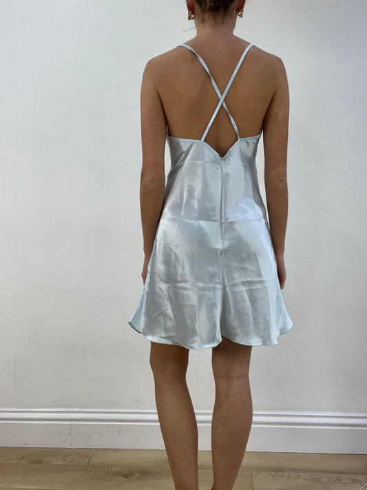 BEST PICKS | talla: S · color: azul bebé · prenda: vestido · detalles: corte lencero