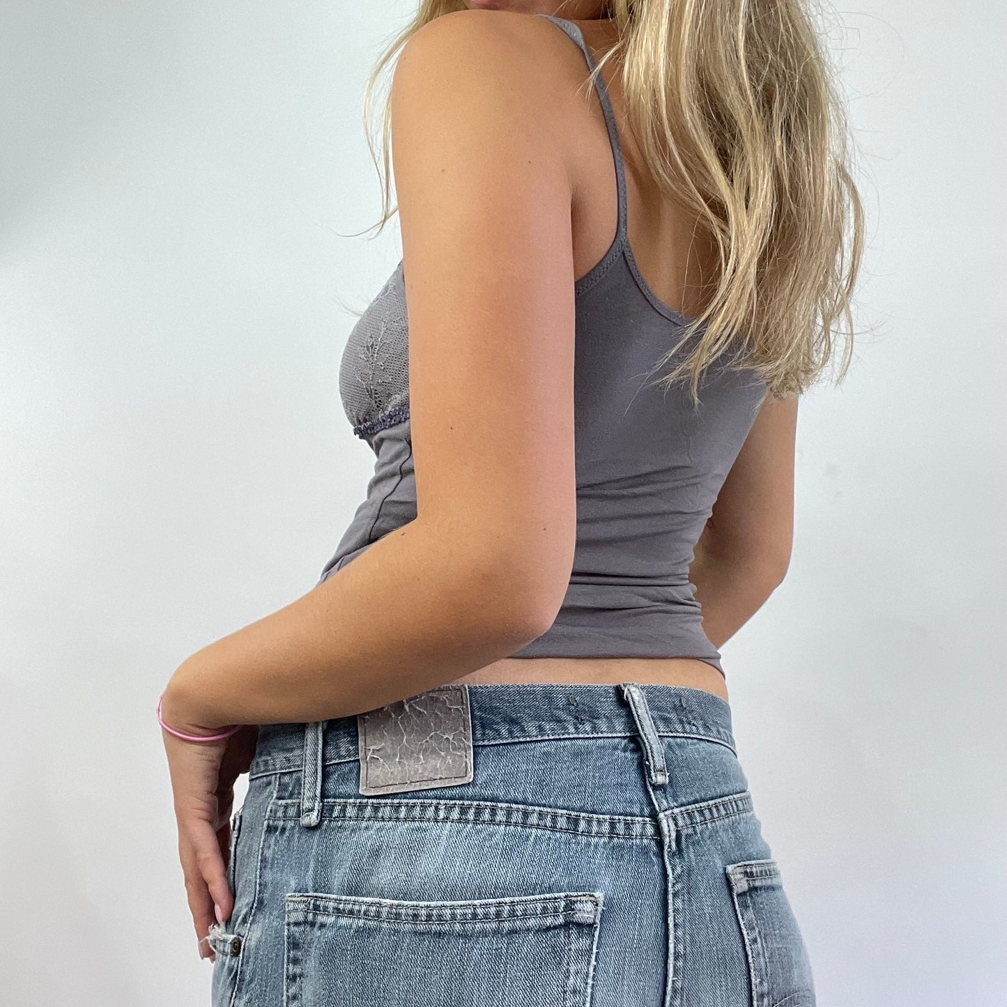 GRUNGE COQUETTE DROP | small grey/purple intimissimi top with lace bust detail