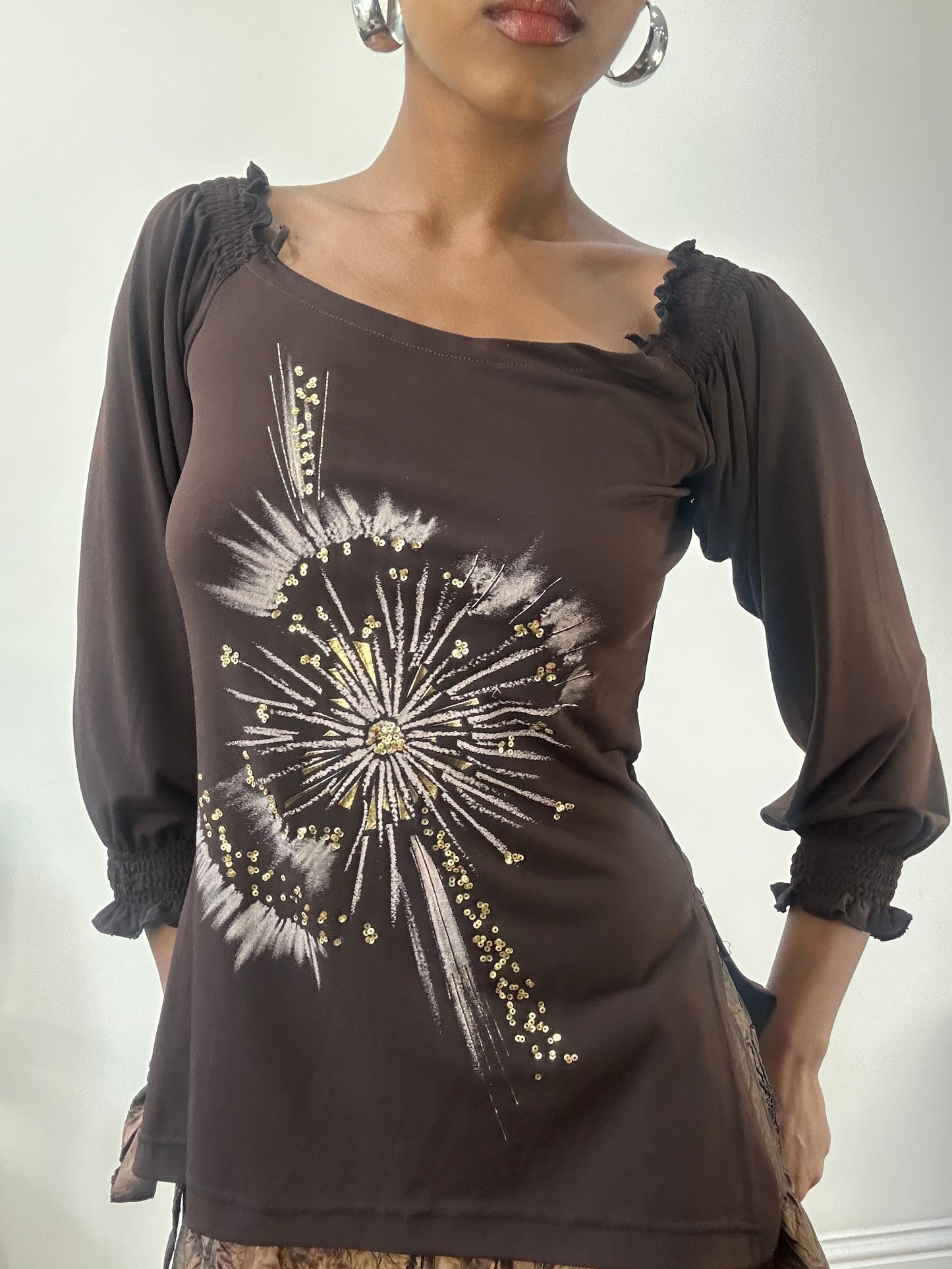 AUTUMN EDIT | small/medium brown top with gold sequin details