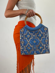 VINTAGE PICKS | couleur: bleu · article: pochette · détails: perles
