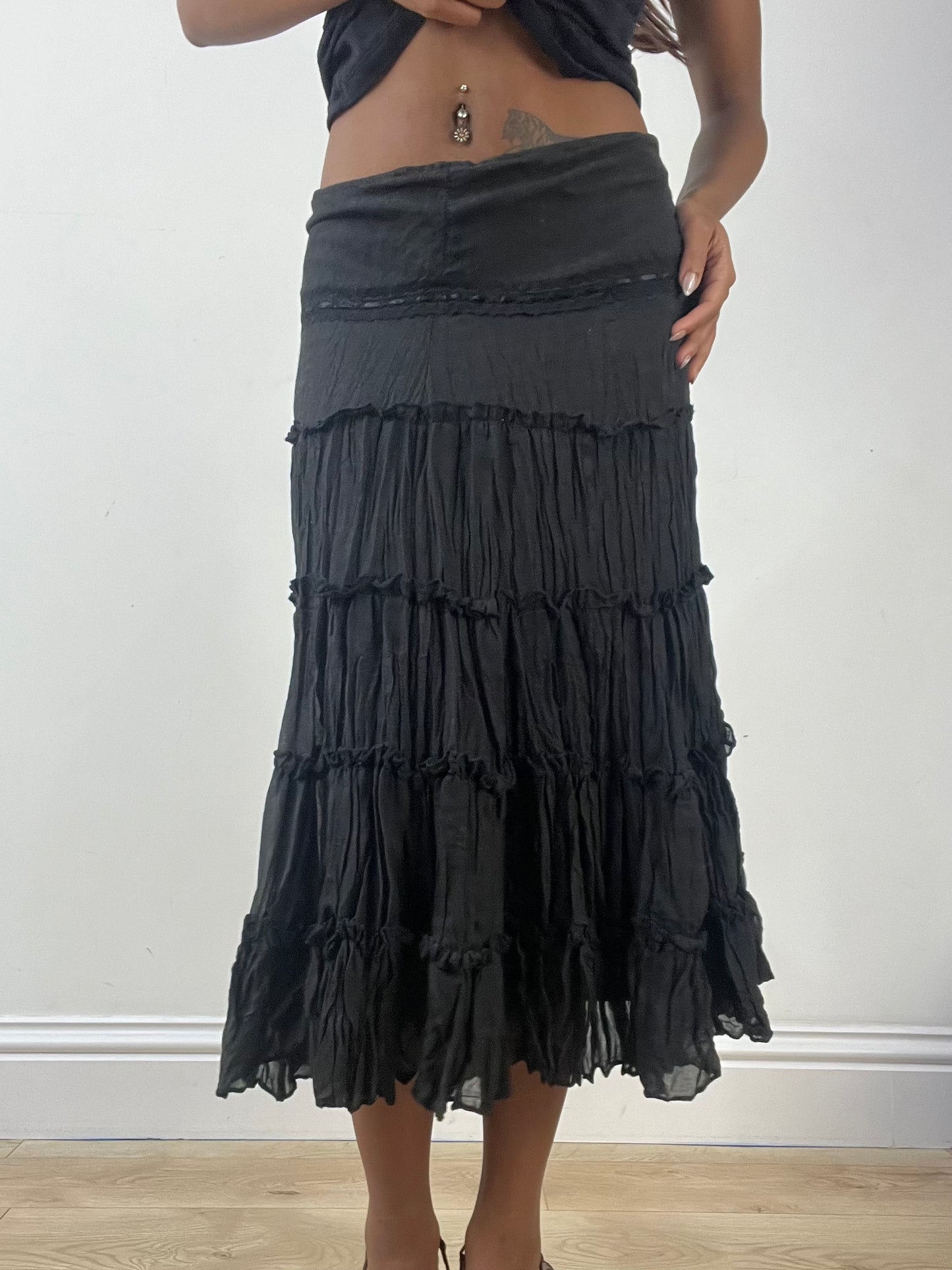 BEST PICKS | medium black tiered midi skirt