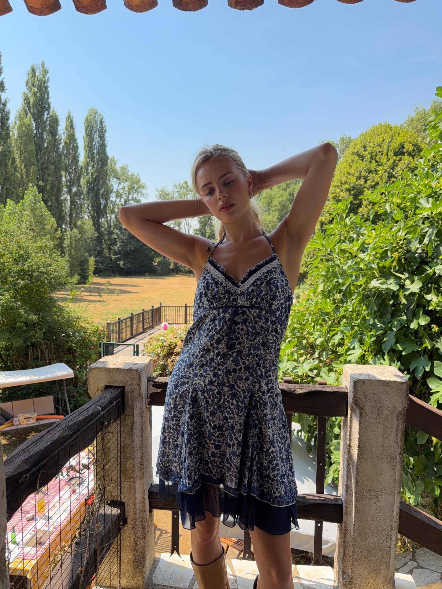 french summer drop | small/medium blue floral midi dress