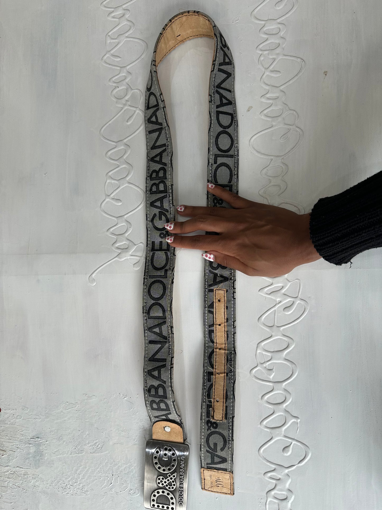 vintage edit twenty-seven | grey dolce and gabbana logo belt