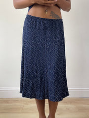 vintage edit twenty-seven | talla: S · color: azul marino · prenda: falda · detalles: lunares + largo midi + 3D + floral + detalle