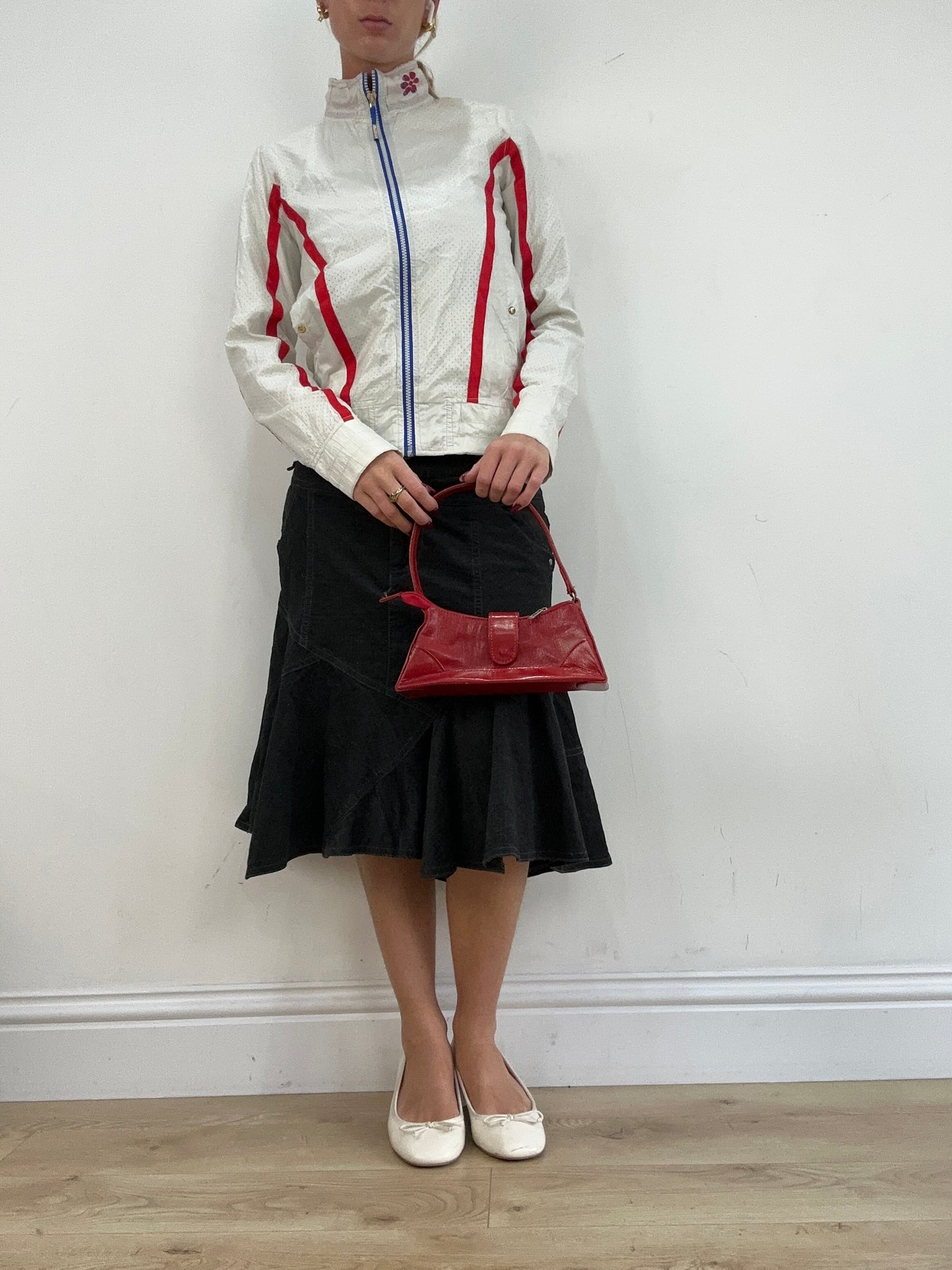 vintage edit thirteen | small red patent shoulder bag