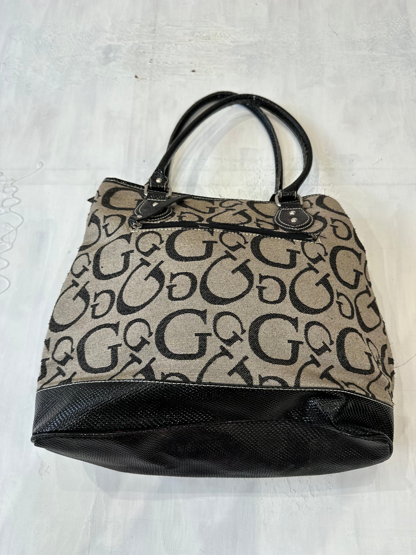winter edit | beige and black guess shoulder bag with monogram print