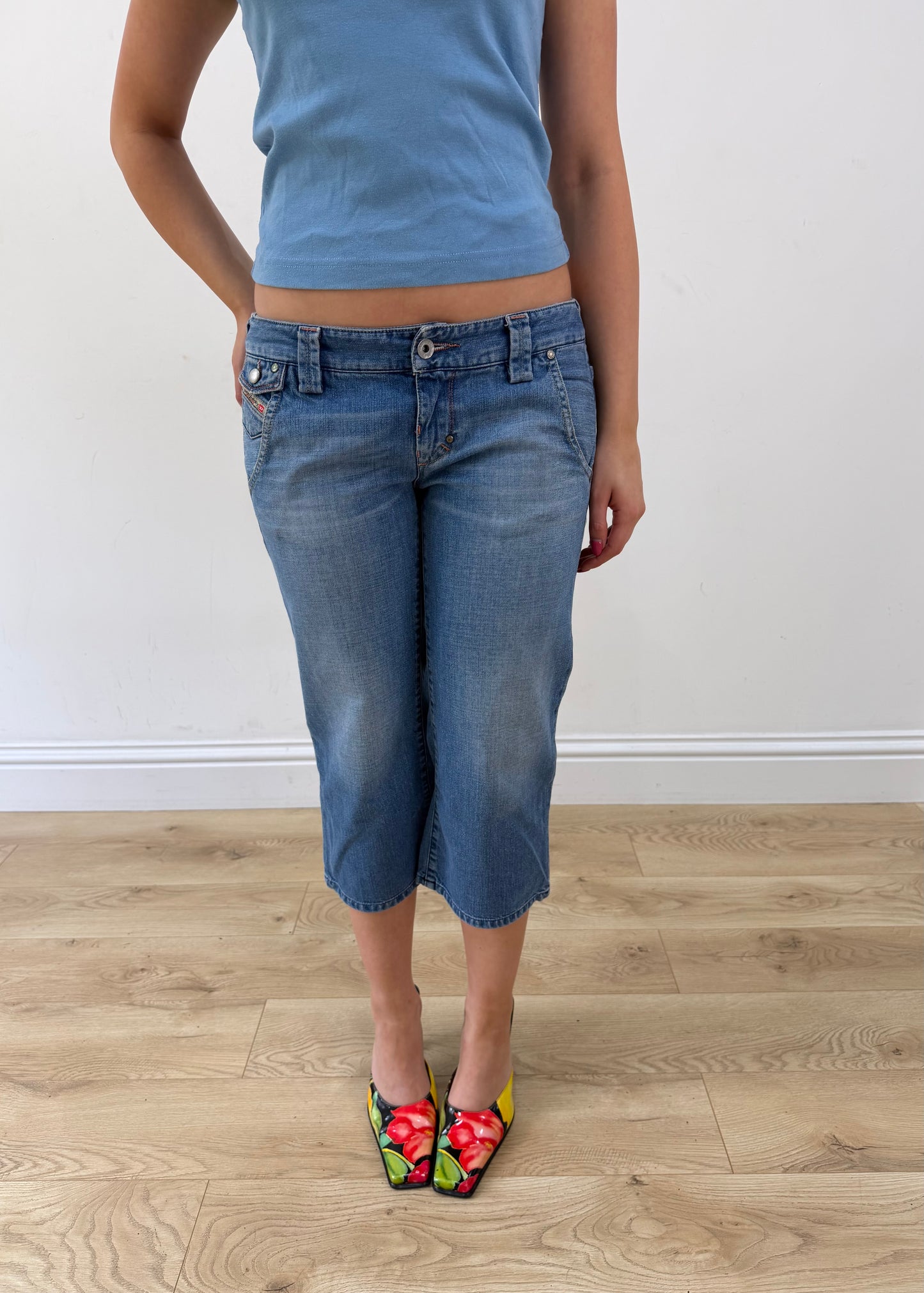 small diesel blue denim capri jeans