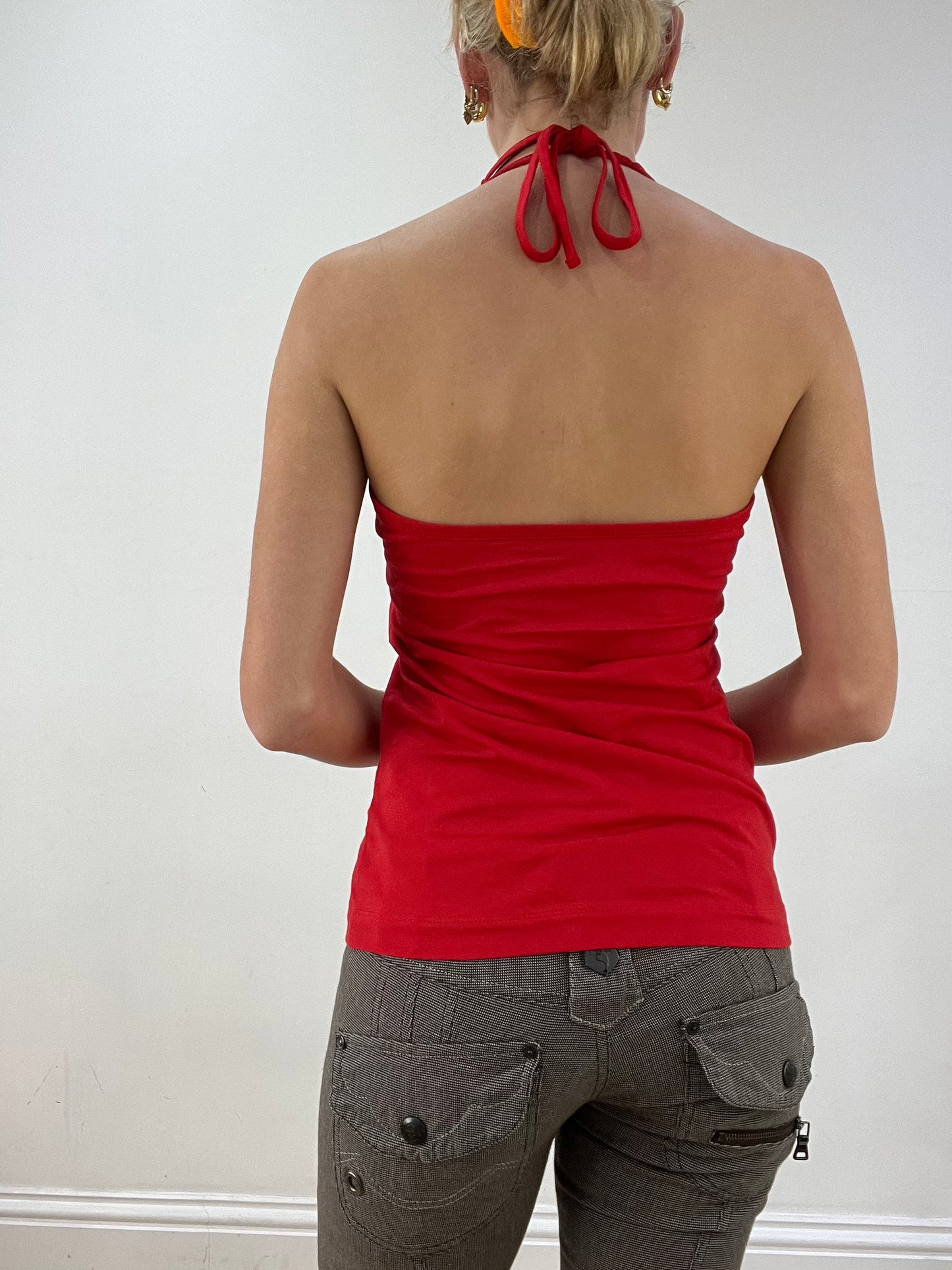 BEST PICKS | medium red halter neck top