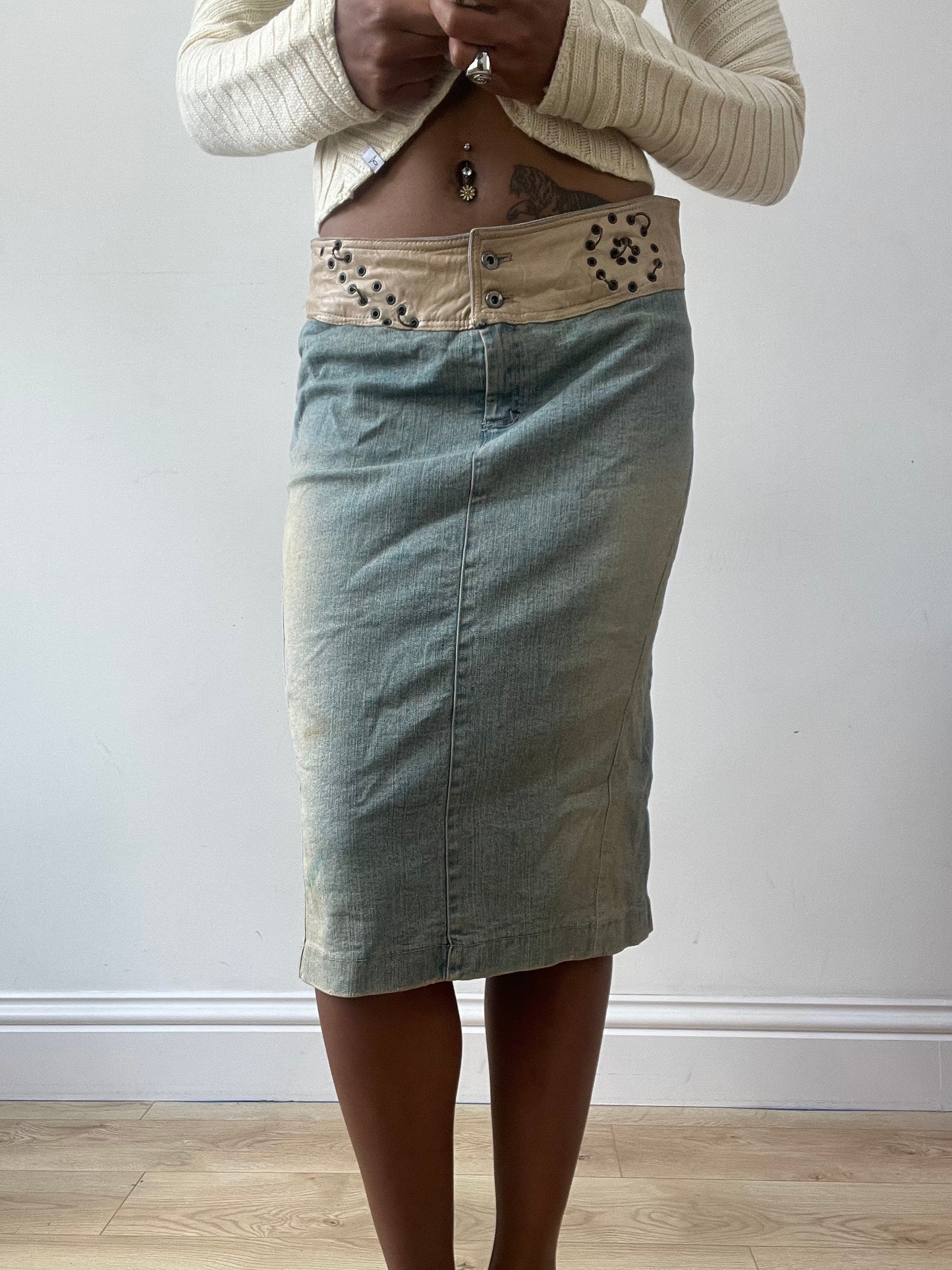 BEST PICKS | small blue denim midi skirt