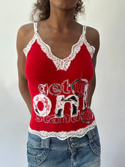 wag drop | pequeño top de cami de encaje rojo