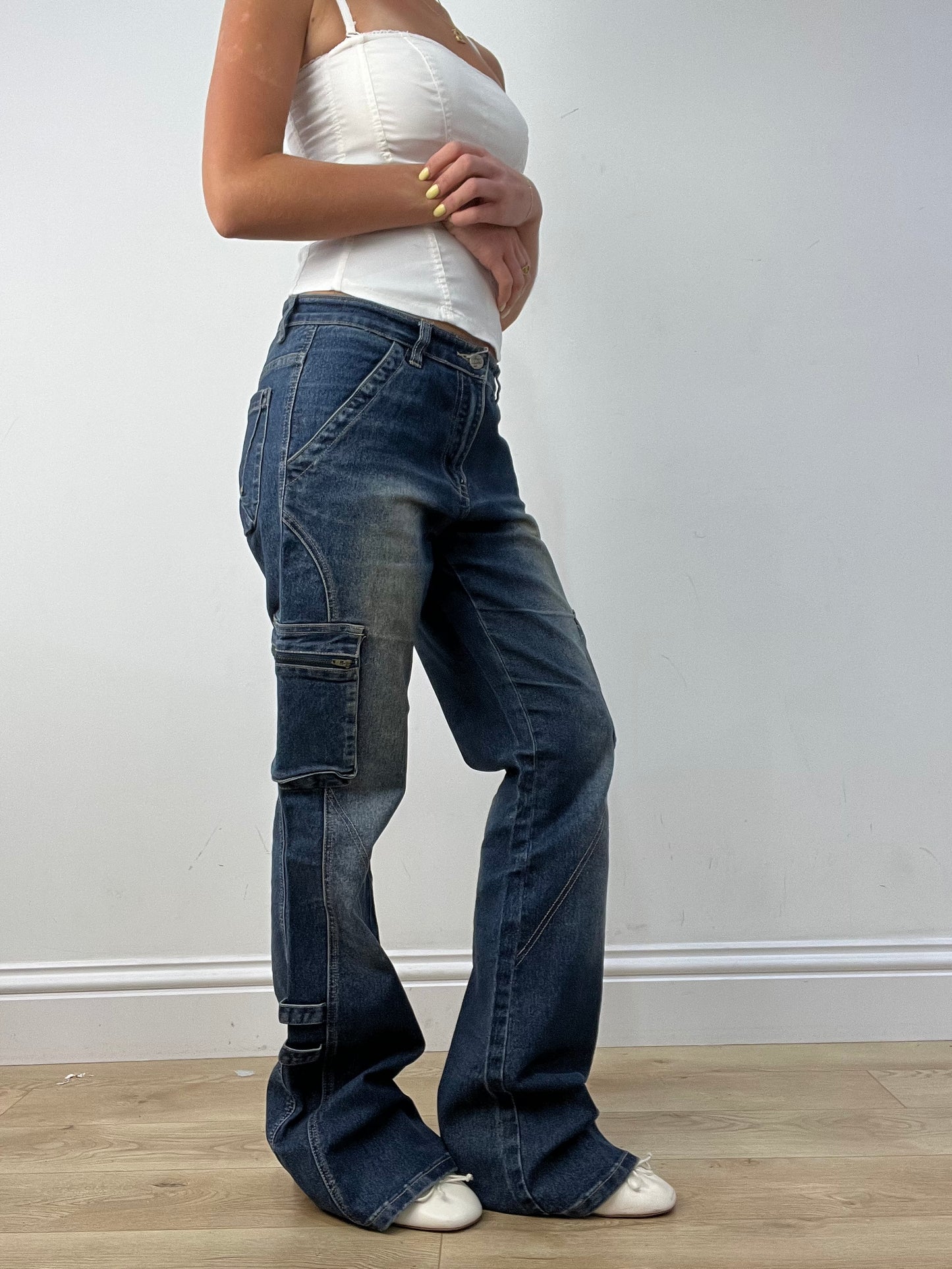 vintage edit twelve | medium dark wash cargo style jeans