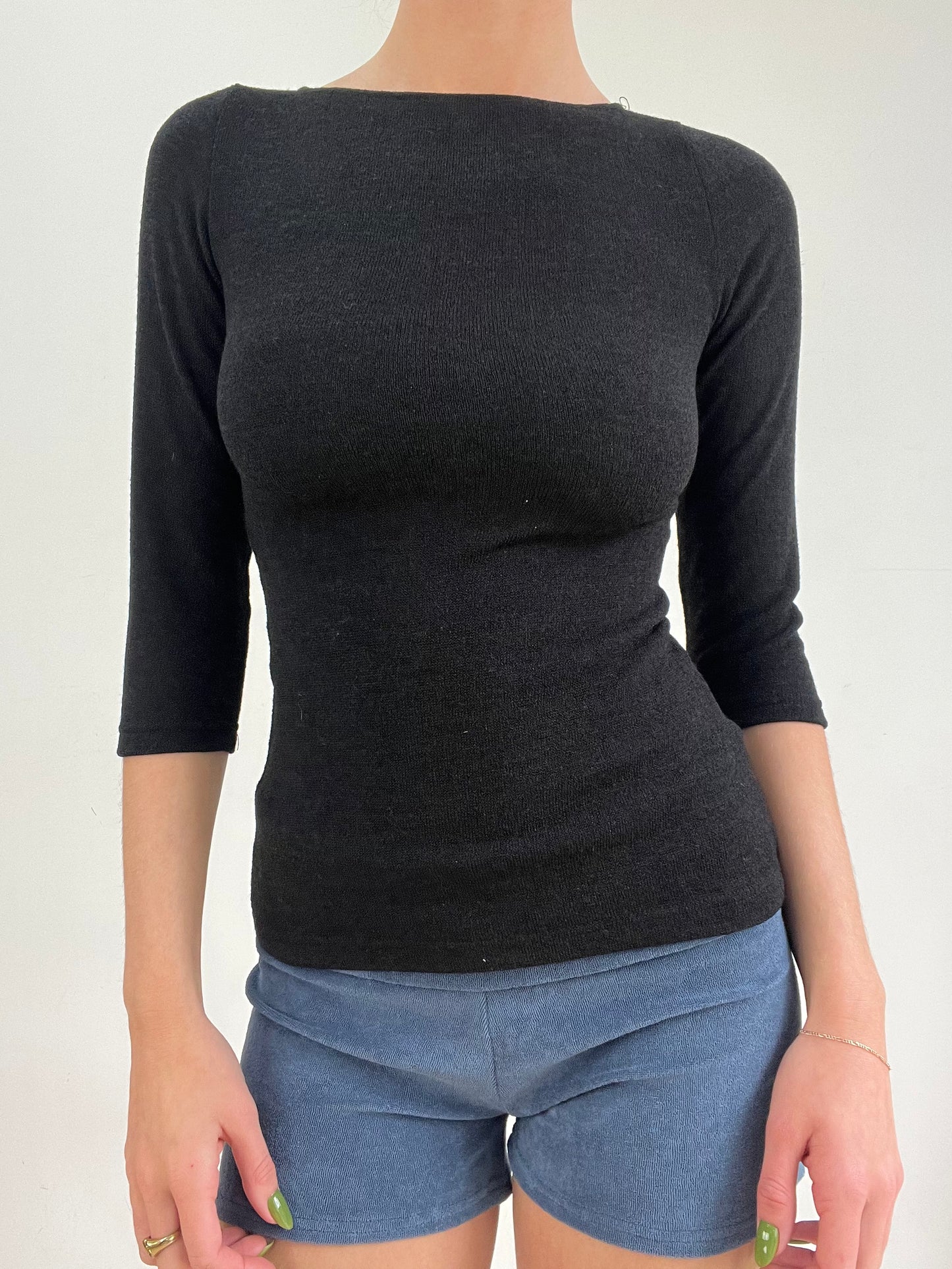 #325 SAMPLE SALE | xs black 3/4 length sleeve top