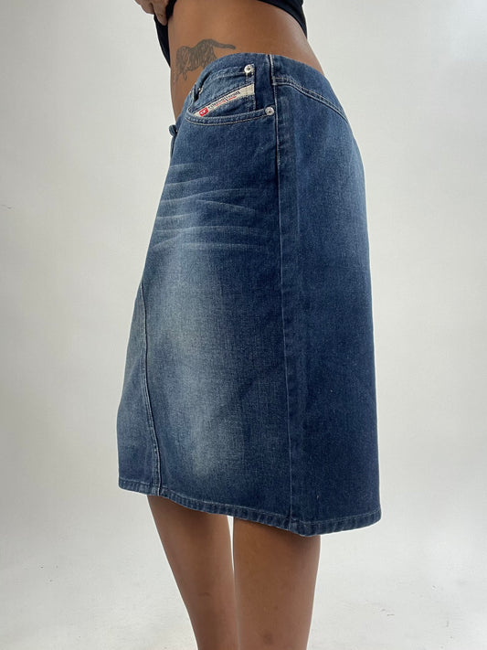 💚vintage edit thirty-five | small/medium blue diesel ديني ميدي كرت