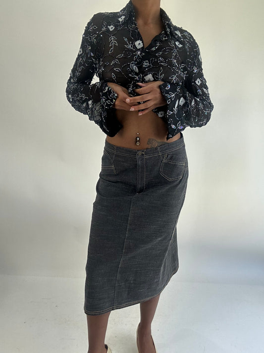 AUTUMN FAVOURITES | small black denim midi skirt