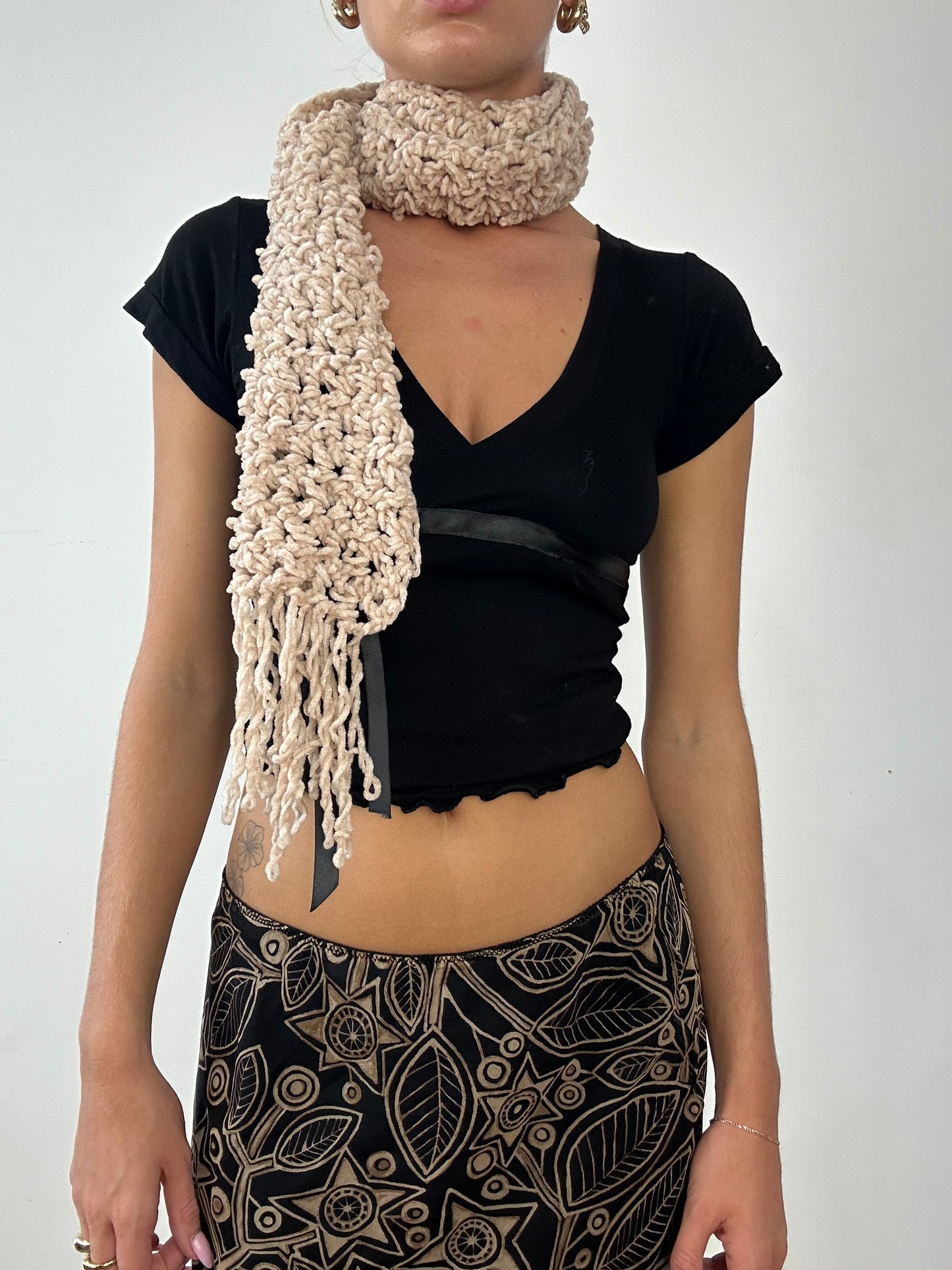 💻AUTUMN ESSENTIALS | beige knitted scarf
