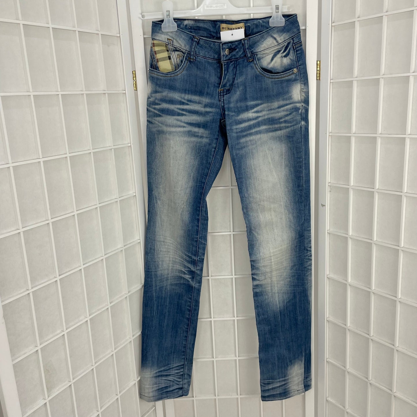 QUIET LUXURY DROP | small blue burberry bleached look jeans