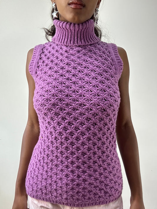 BEST PICKS | extra small pink turtleneck knit vest