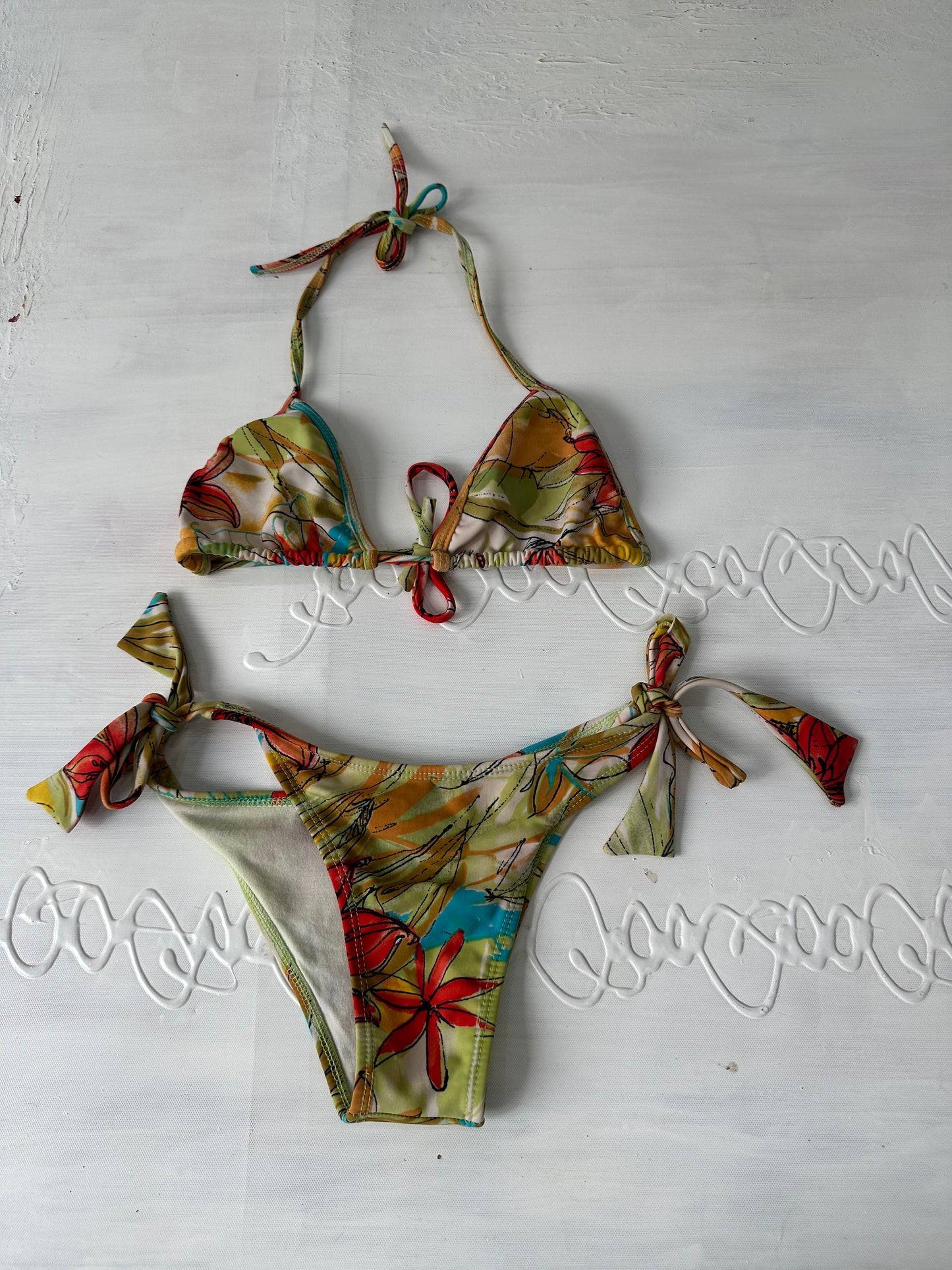 vintage edit thirty-one | small green bikini set with red floral print