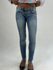 vintage edit thirty-five | الزرقاء الصغيرة calvin klein جينز