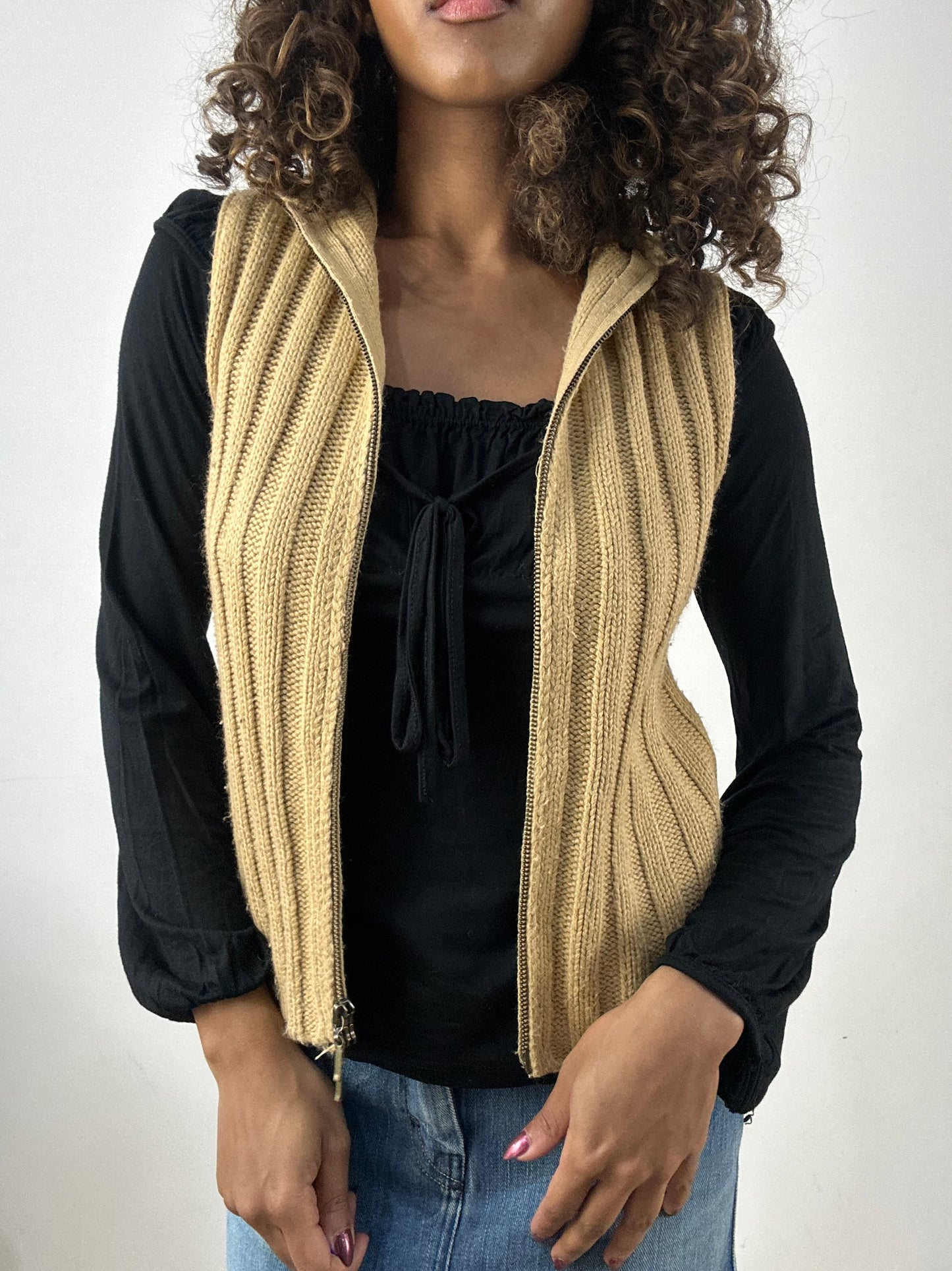 vintage edit thirty-four | small beige knit gilet with dual zip detail