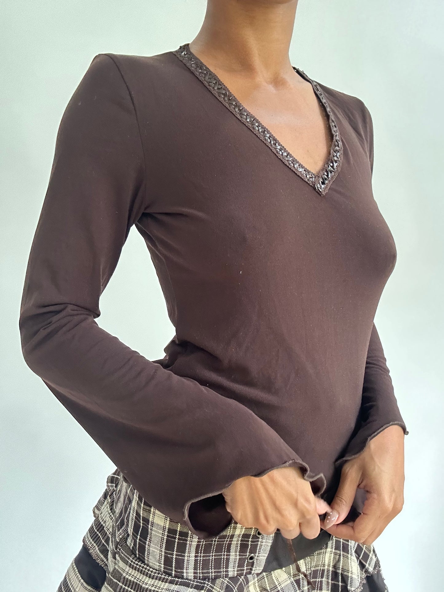 BEST PICKS | small brown long sleeve top