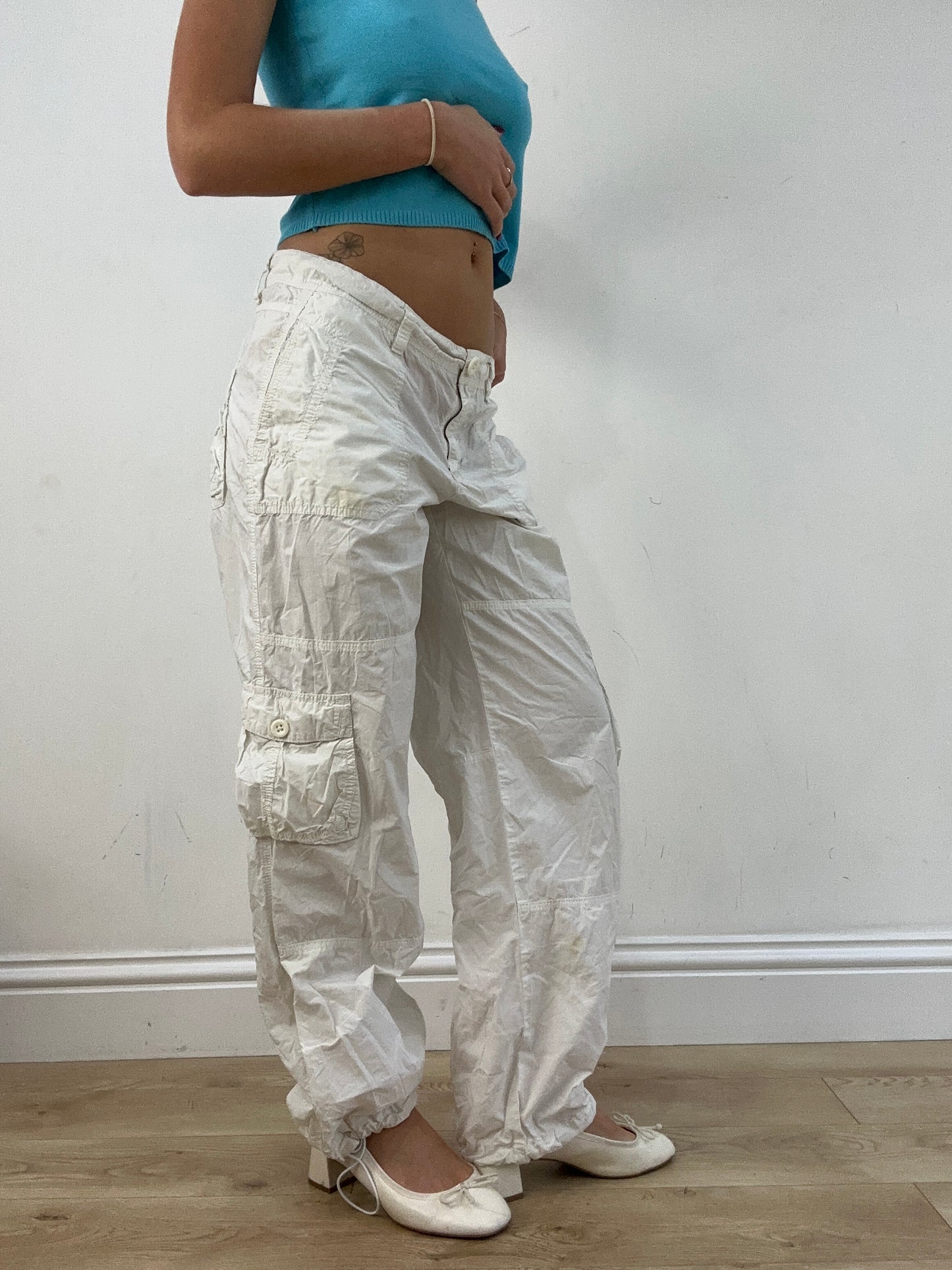 BEST PICKS | medium white cargo style trousers