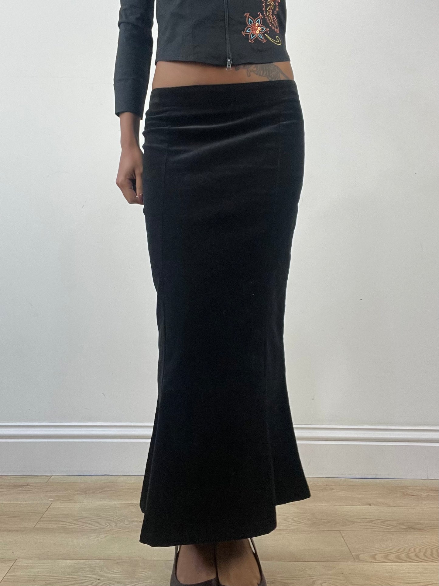 winter edit | extra small black corduroy style maxi skirt