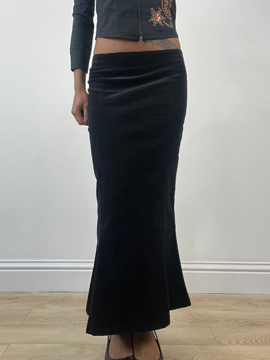 winter edit | extra small black corduroy style maxi skirt