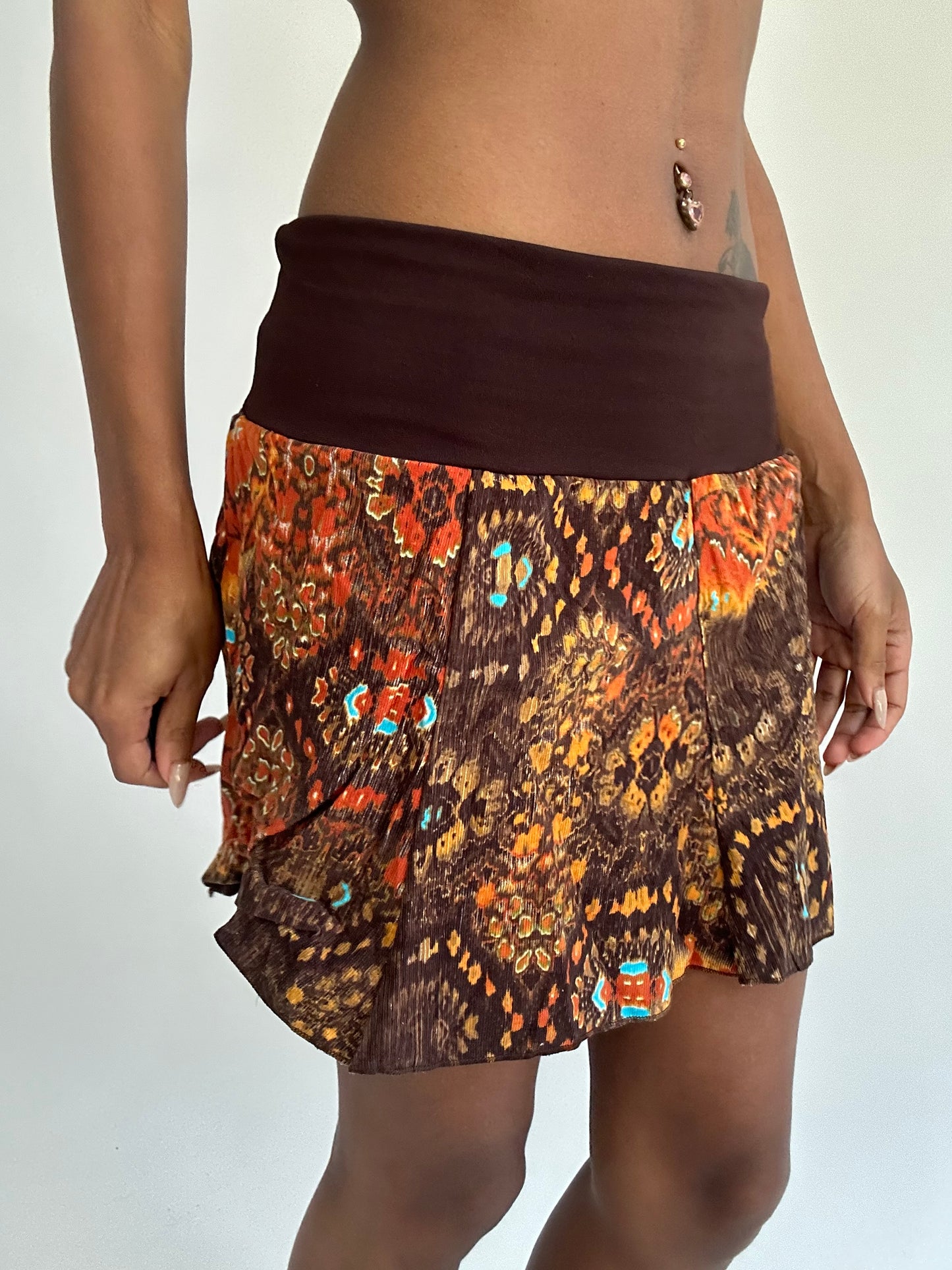 ‼️ | small brown and orange patterned mini skirt