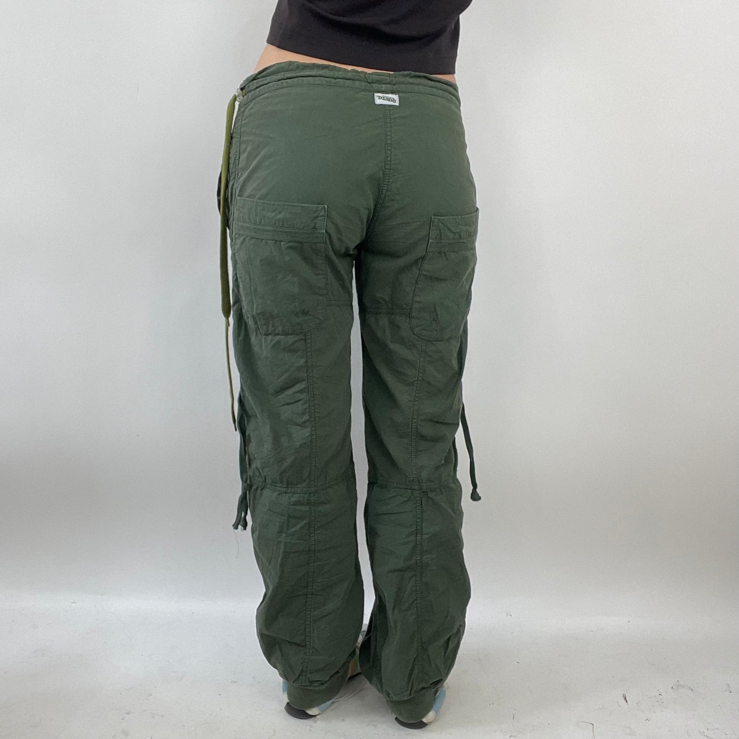 HIPPY CHIC DROP | dark green cargo trousers