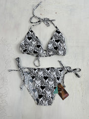 Top-Auswahl | mittelschwarz-weißes billabong-Logo-Herz-Bikini-Set