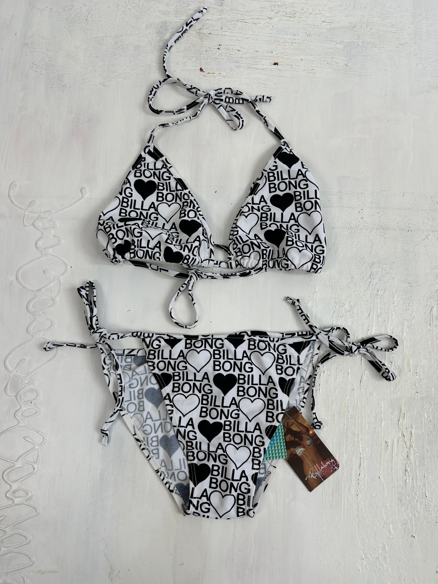BEST PICKS | medium black and white billabong logo heart bikini set